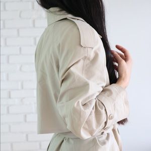 London Fog Trench, tan, petite 6, lightweight.